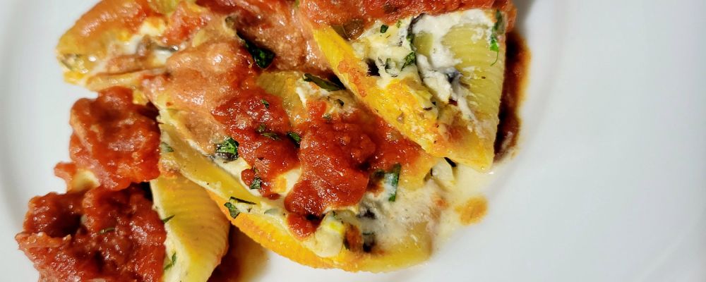 Pasta Shells stuffed with Prociutto & Mushrooms